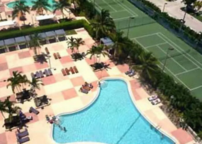 Miami Sunny Isles Ocean Reserve 704