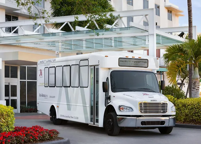 Courtyard By Marriott Miami Airport