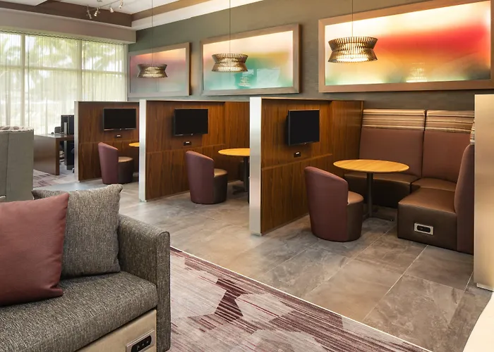 Courtyard By Marriott Miami Airport